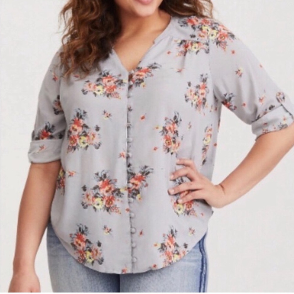 Torrid gray floral blouse
